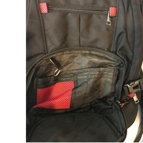 Nubily Charging Backpack - Picture 2 of 6